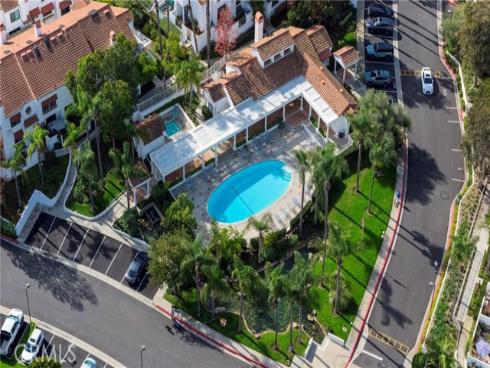 7401  Seabluff  102 , Huntington Beach, CA