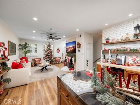 7401  Seabluff  102 , Huntington Beach, CA