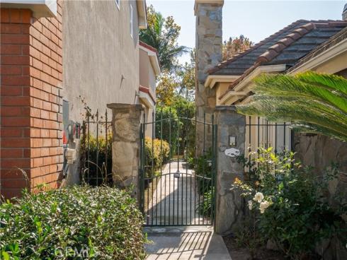 19371  Woodlands  , Huntington Beach, CA