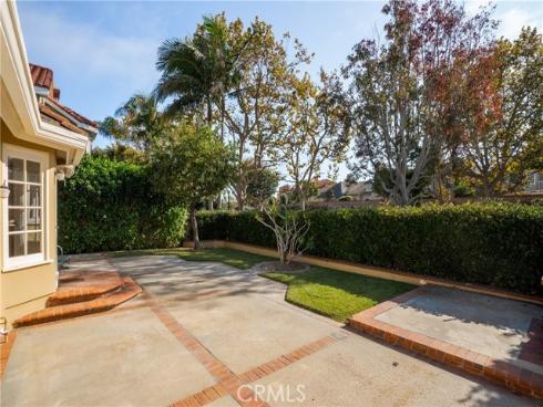 19371  Woodlands  , Huntington Beach, CA