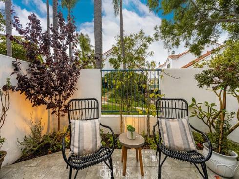 19451  Pompano  104 , Huntington Beach, CA