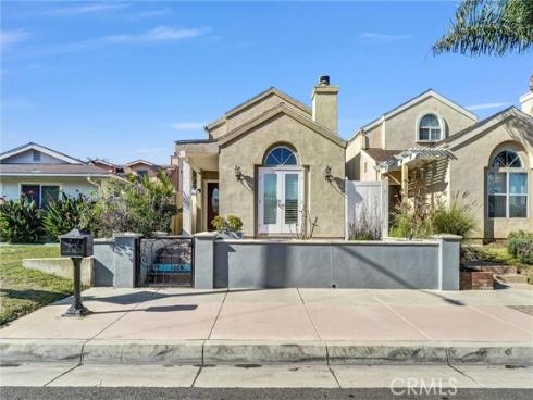 1209  Huntington   Street, Huntington Beach, CA