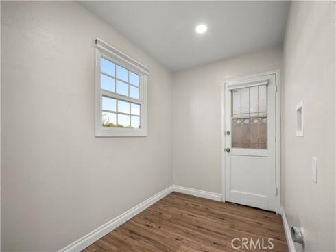 5082  Edinger  , Huntington Beach, CA