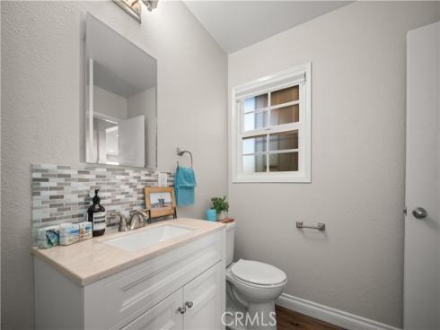 5082  Edinger  , Huntington Beach, CA