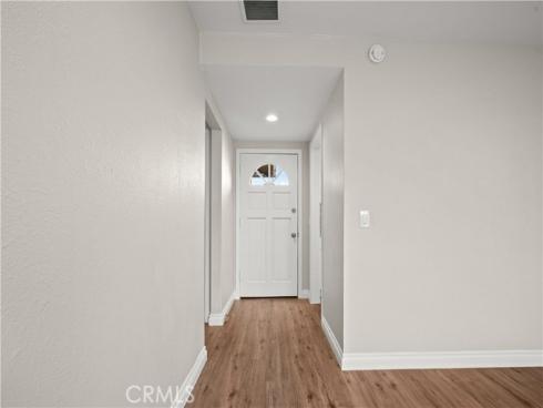 5082  Edinger  , Huntington Beach, CA