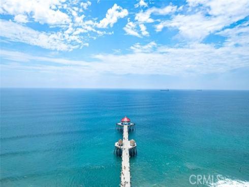 5082  Edinger  , Huntington Beach, CA