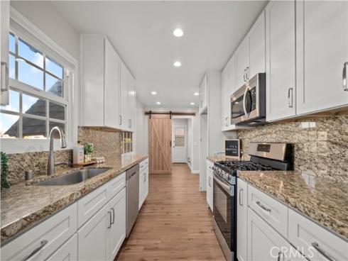 5082  Edinger  , Huntington Beach, CA