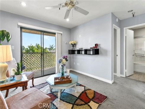 18900  Delaware  43 , Huntington Beach, CA