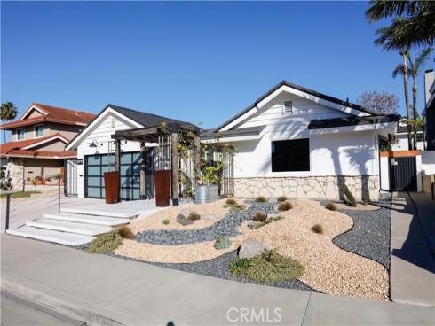 10211  Cliff   Drive, Huntington Beach, CA