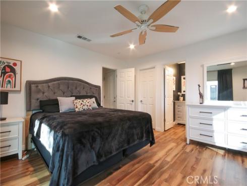 10211  Cliff   Drive, Huntington Beach, CA