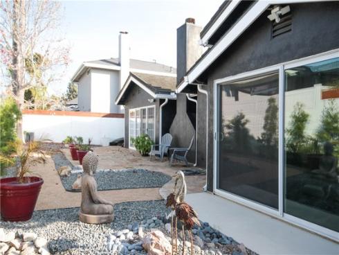 10211  Cliff   Drive, Huntington Beach, CA