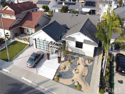 10211  Cliff   Drive, Huntington Beach, CA