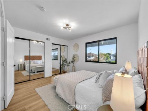 21621  Kaneohe  , Huntington Beach, CA