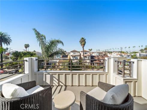 520  13th  , Huntington Beach, CA