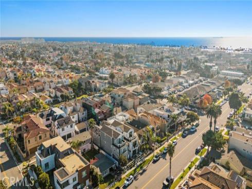 520  13th  , Huntington Beach, CA