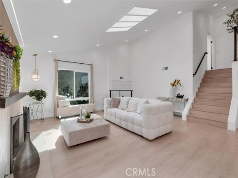 8167  Dartmoor Drive  , Huntington Beach, CA