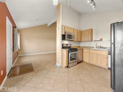 409 Utica D36 Avenue, Huntington Beach, CA