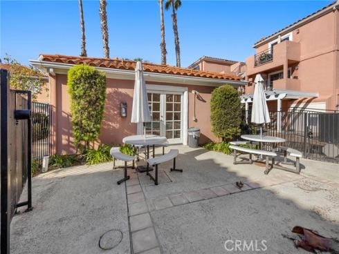 409 Utica D36 Avenue, Huntington Beach, CA