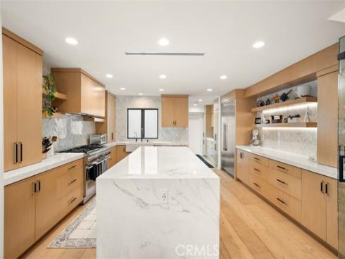 307 18th Street, Huntington Beach, CA