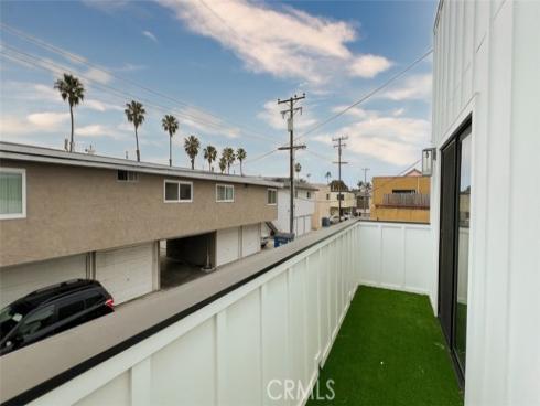 307 18th Street, Huntington Beach, CA