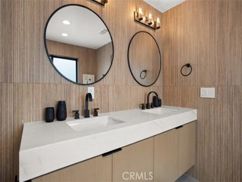 307 18th Street, Huntington Beach, CA