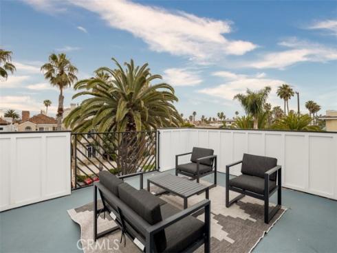 307 18th Street, Huntington Beach, CA