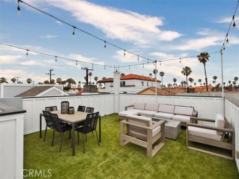 307 18th Street, Huntington Beach, CA