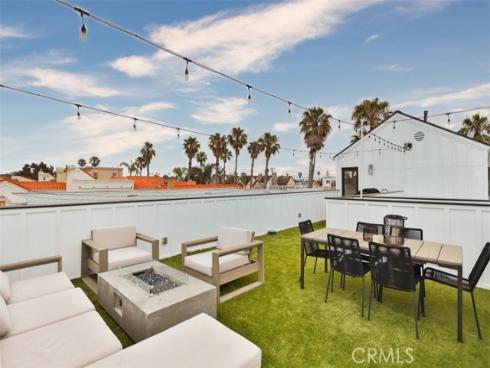 307 18th Street, Huntington Beach, CA