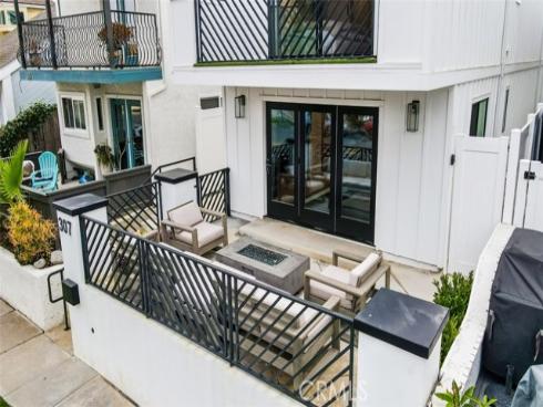 307 18th Street, Huntington Beach, CA