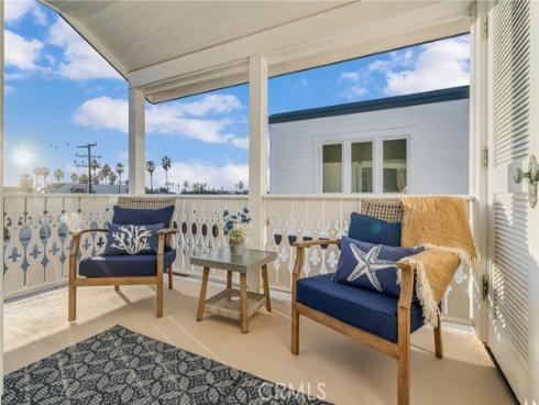 309  21st  , Huntington Beach, CA