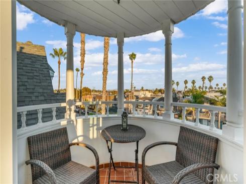 309  21st  , Huntington Beach, CA