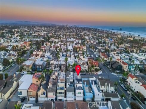 309  21st  , Huntington Beach, CA