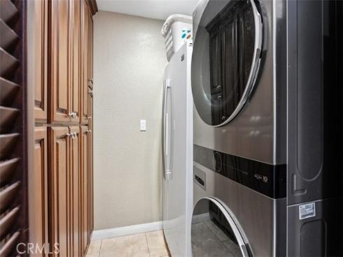 16255  Pacific  204  Circle, Huntington Beach, CA