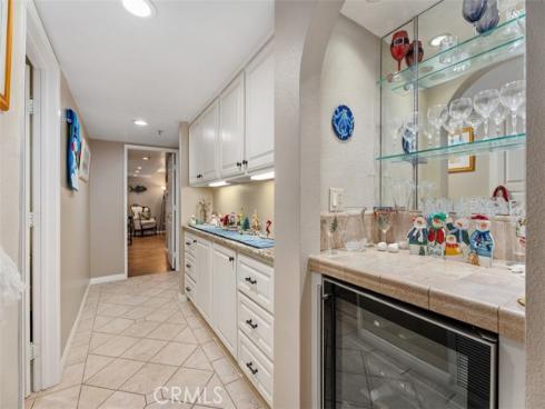 16255  Pacific  204  Circle, Huntington Beach, CA