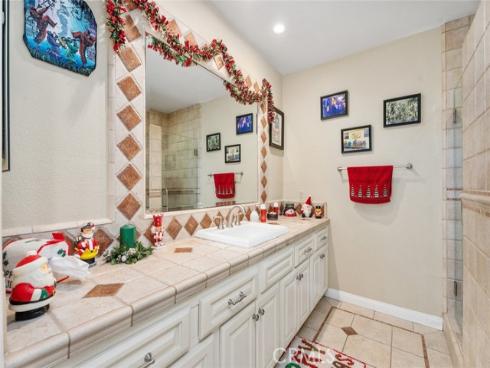 16255  Pacific  204  Circle, Huntington Beach, CA