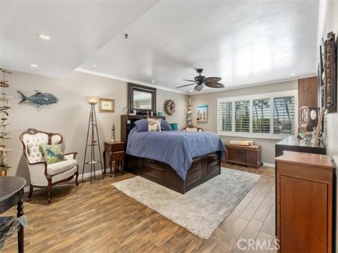 16255  Pacific  204  Circle, Huntington Beach, CA