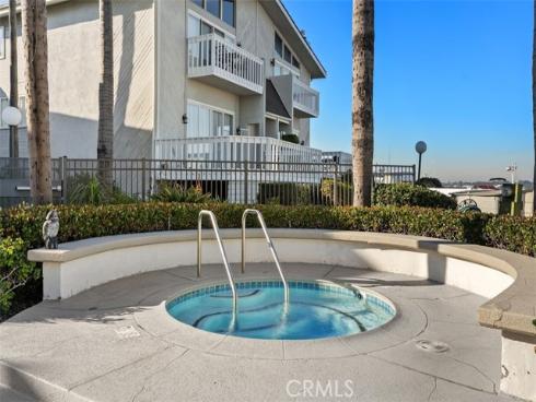 16255  Pacific  204  Circle, Huntington Beach, CA