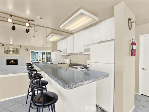 16255  Pacific  204  Circle, Huntington Beach, CA