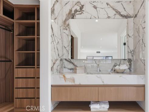 15631  Sunburst   Lane, Huntington Beach, CA