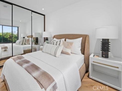 15631  Sunburst   Lane, Huntington Beach, CA