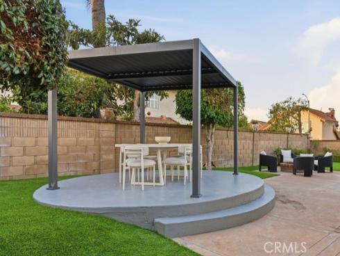 15631  Sunburst   Lane, Huntington Beach, CA