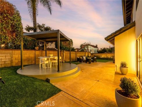 15631  Sunburst   Lane, Huntington Beach, CA