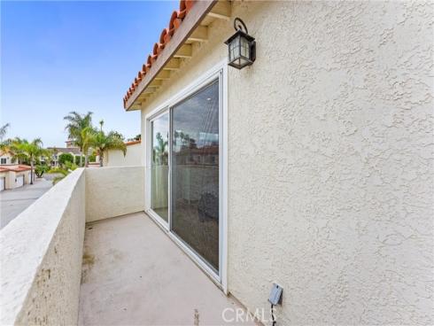 4700  Warner Avenue  112 , Huntington Beach, CA