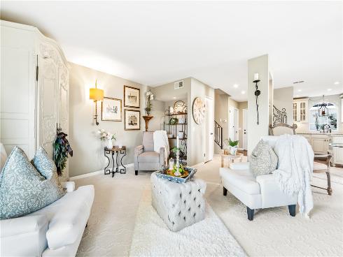 18576  Vallarta  , Huntington Beach, CA