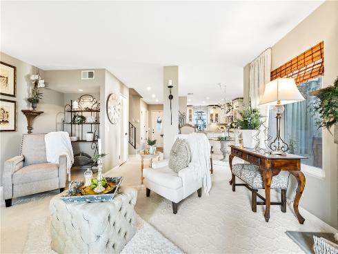 18576  Vallarta  , Huntington Beach, CA