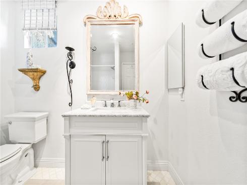 18576  Vallarta  , Huntington Beach, CA