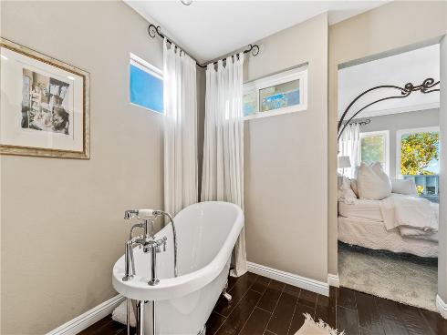 18576  Vallarta  , Huntington Beach, CA