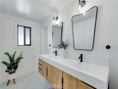 21211 Binghampton Circle, Huntington Beach, CA