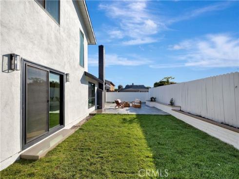 21211 Binghampton Circle, Huntington Beach, CA