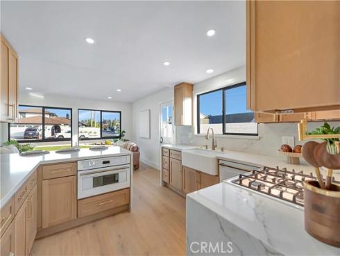 21211 Binghampton Circle, Huntington Beach, CA